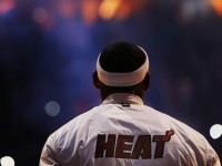 全国游泳锦标赛落幕，新星闪耀破纪录