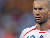 王者归来！XXX队强势卫冕联赛冠军，创造历史新篇章