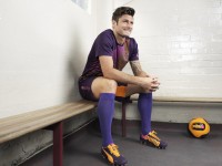 殿堂级突破秀！姆巴佩创纪录之夜，单场7次过人百分百成功率，成皇马六载新王