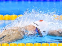 理查兹直言布拉德利无法成为阿诺德替代者，呼吁其专注自身发展道路