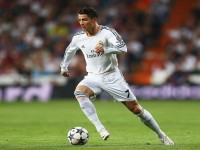 意甲联赛，尤文图斯绝杀AC米兰，争冠悬念再起