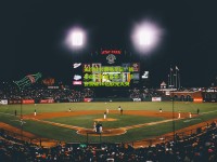 天价转会震撼足坛！新星创纪录加盟豪门，转会费破10亿欧元大关