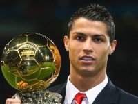 晚旗报独家披露，蓝军后防新星阿昌庞突患流感，缺席英联杯关键战引关注