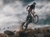 半场战报，曼联争议角球破局，卡塞米罗头槌助红魔1-0领先诺丁汉森林